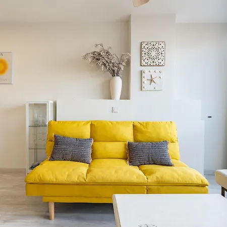 Bhost - Gaviotas Fuengirola